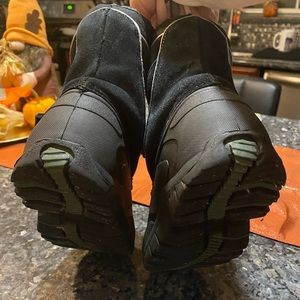 Kids boots